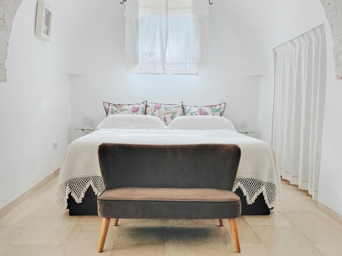 Trullo Santangelo Bed & Breakfast Ceglie Messapica Bagian luar foto