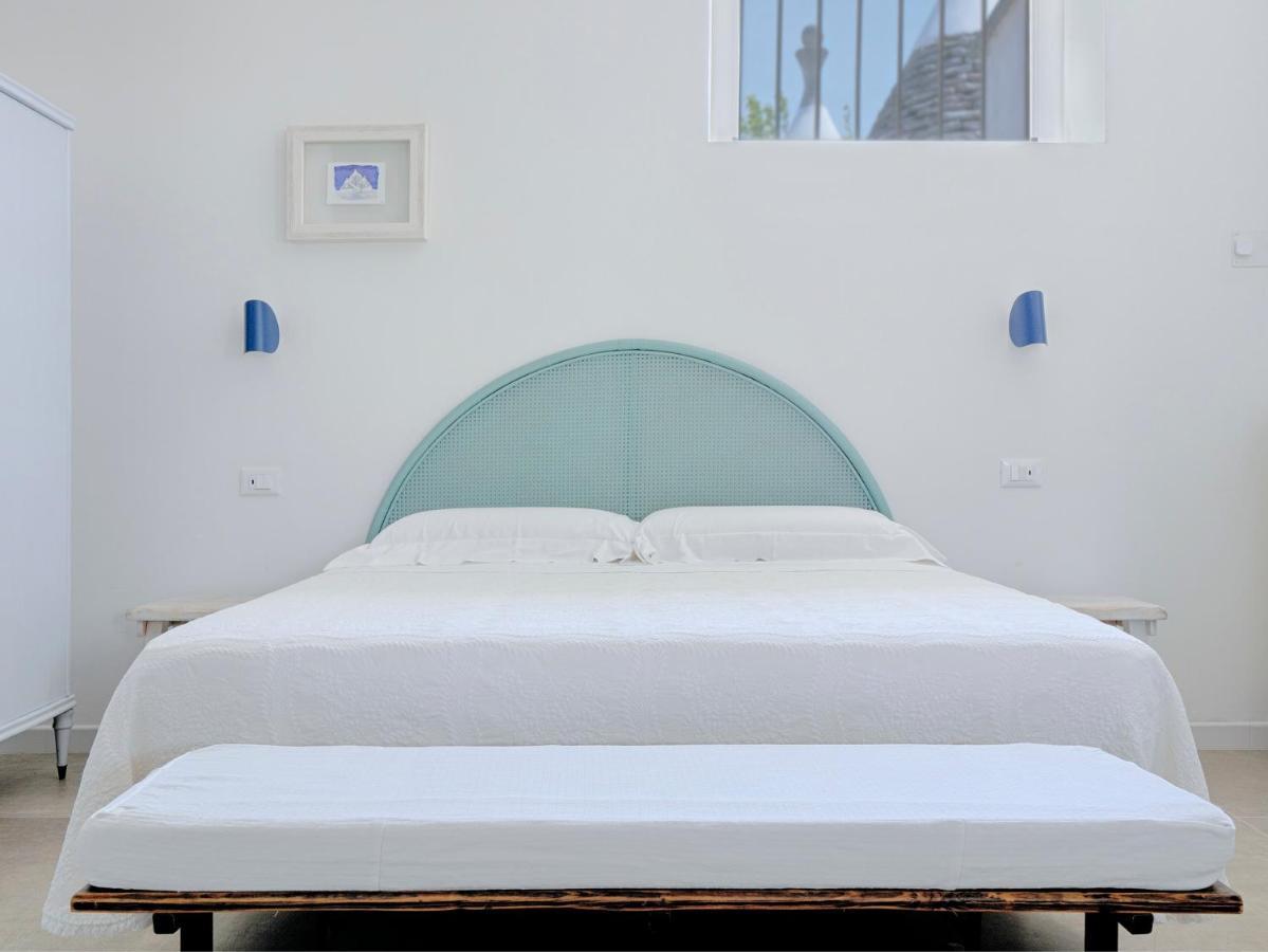 Trullo Santangelo Bed & Breakfast Ceglie Messapica Bagian luar foto