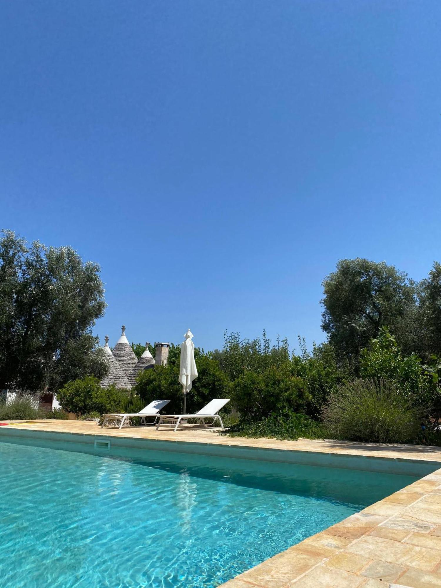 Trullo Santangelo Bed & Breakfast Ceglie Messapica Bagian luar foto